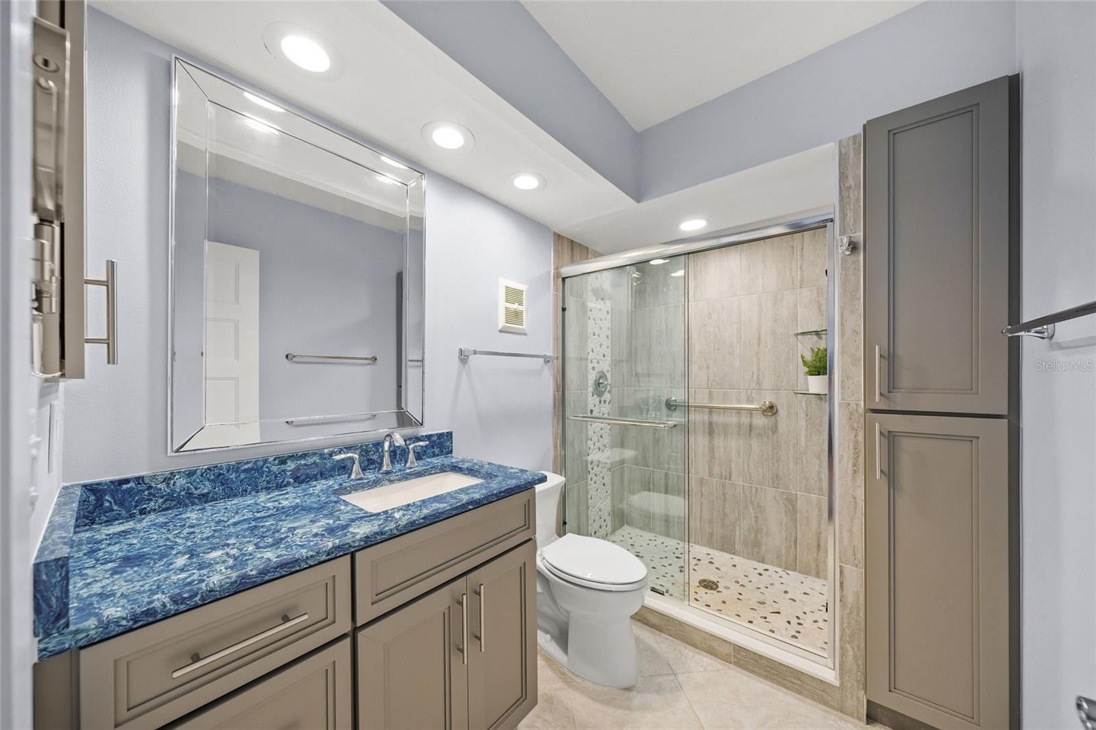 Image 44 of 71 For 101 Whispering Sands Drive 105