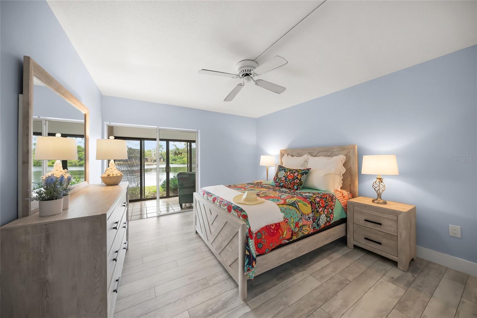 Image 46 of 71 For 101 Whispering Sands Drive 105