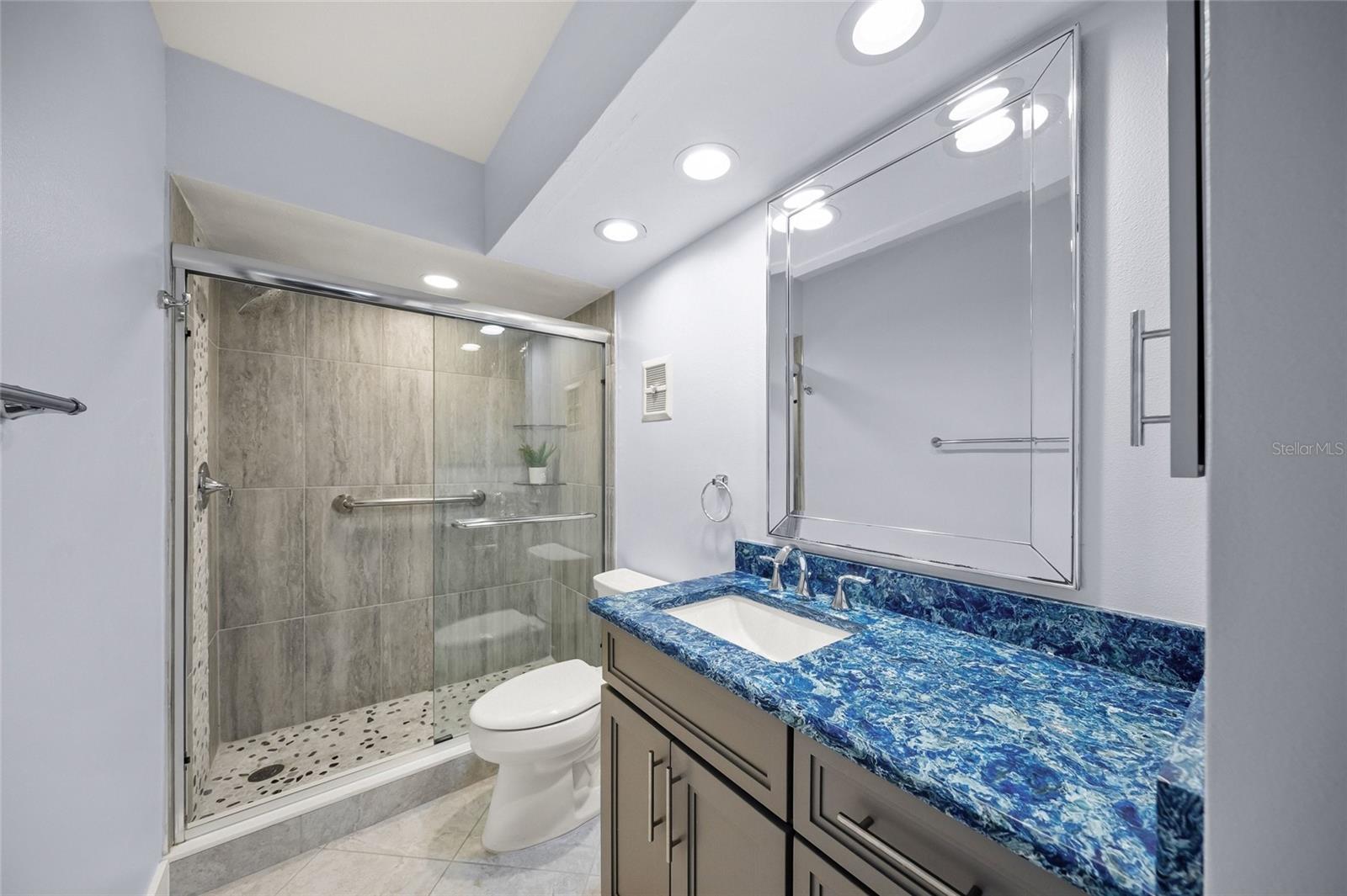 Image 51 of 71 For 101 Whispering Sands Drive 105