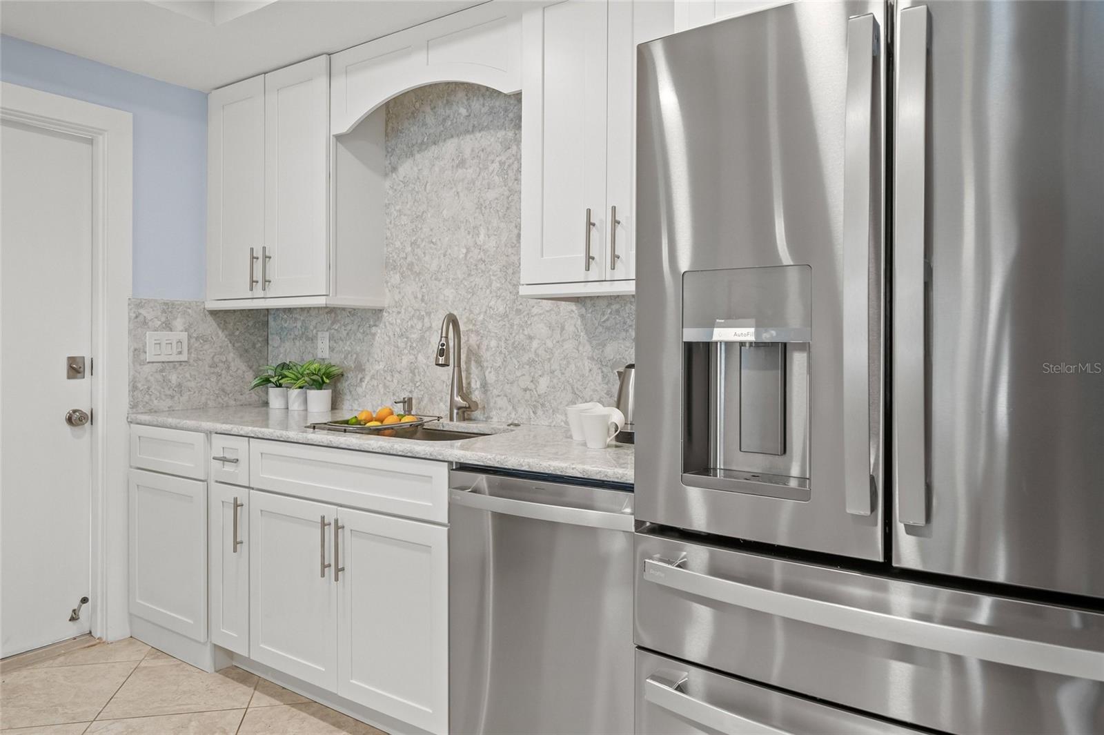 Image 7 of 71 For 101 Whispering Sands Drive 105