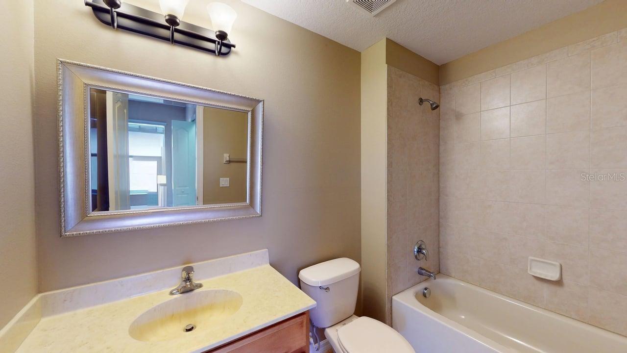 Image 43 of 48 For 5108 Legacy Oaks Drive