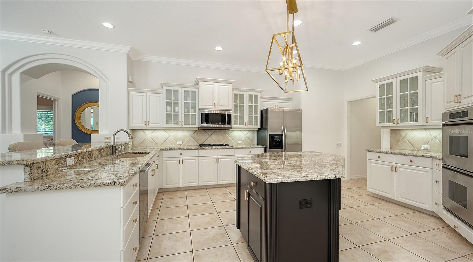 Image 18 of 86 For 642 Trenton Way