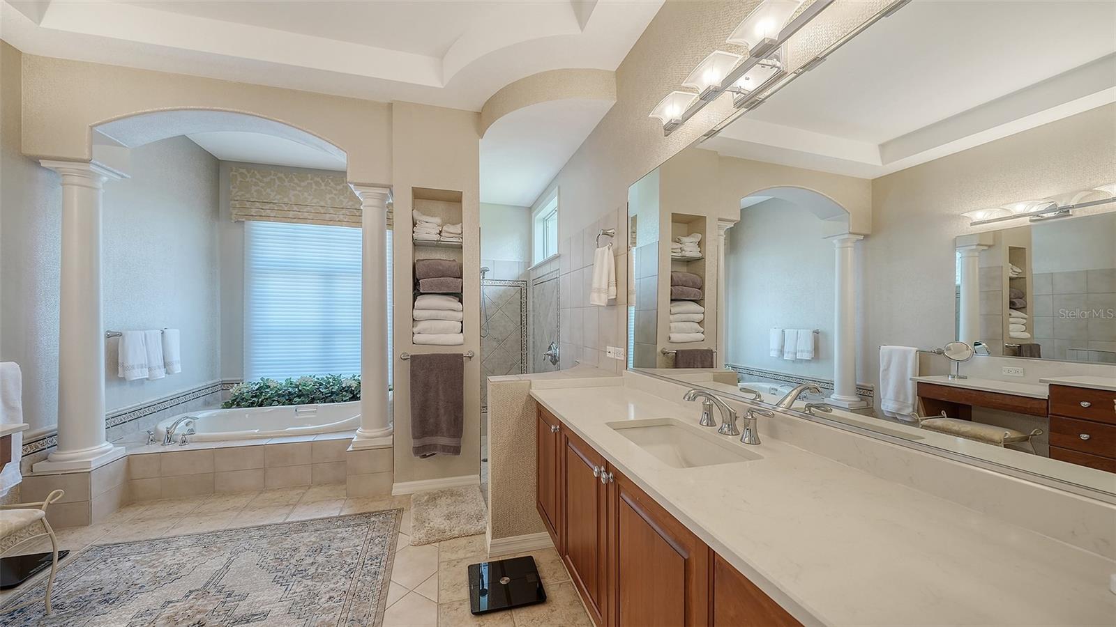 Image 32 of 86 For 642 Trenton Way