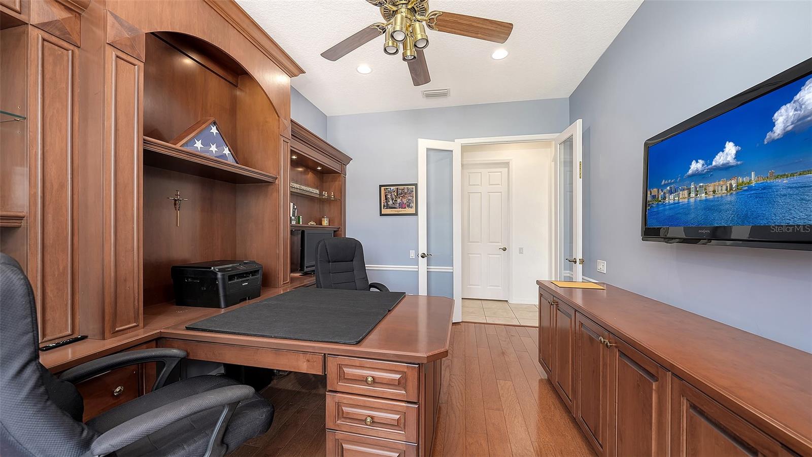 Image 34 of 86 For 642 Trenton Way