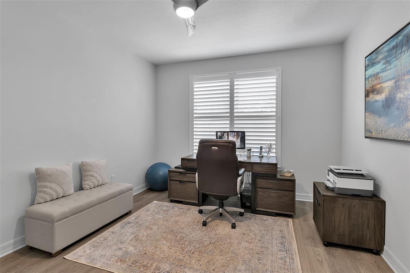 Image 39 of 63 For 393 Point Road 401