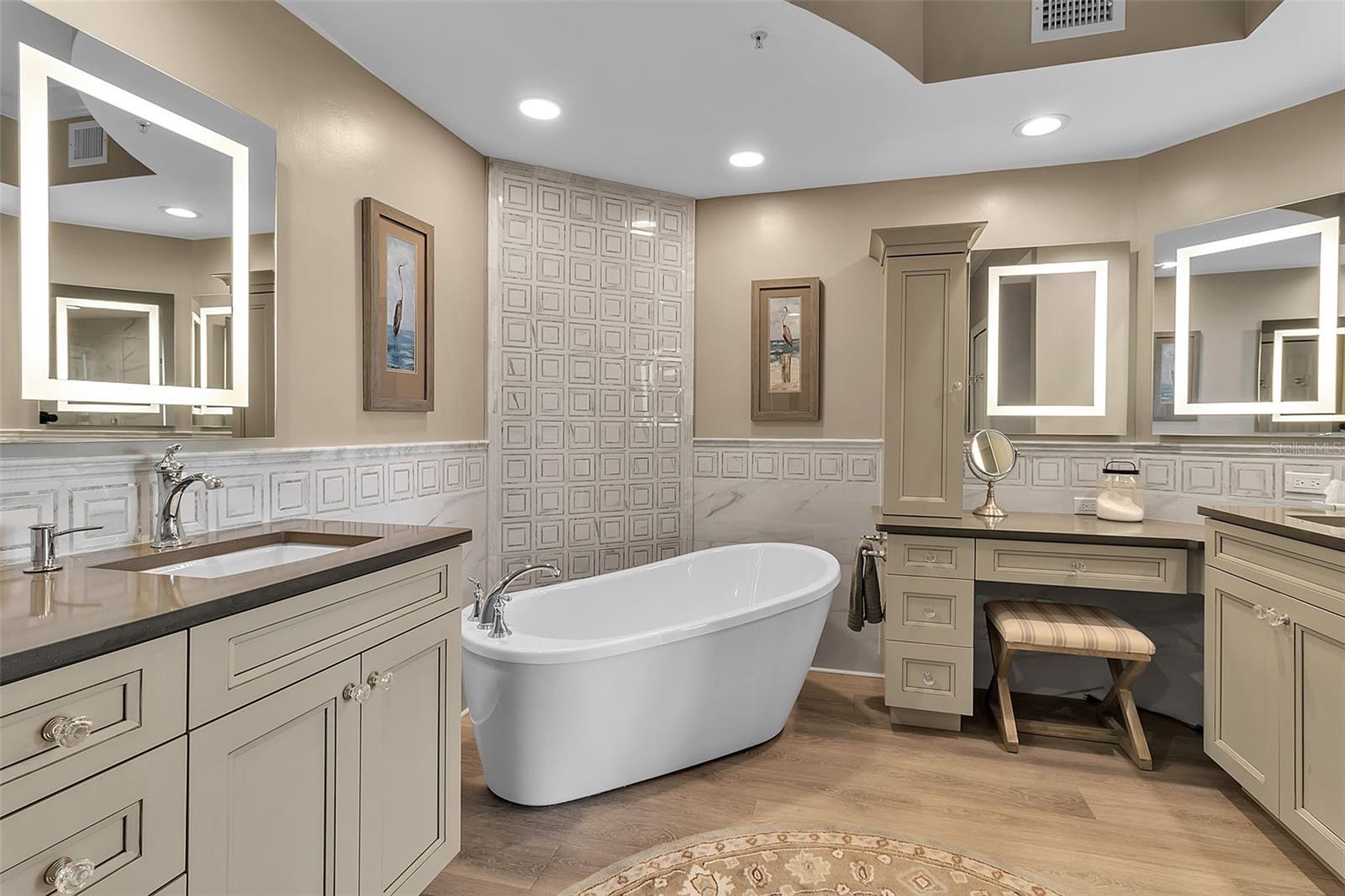 Image 53 of 63 For 393 Point Road 401