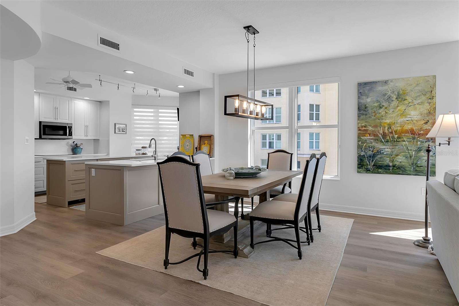 Image 7 of 63 For 393 Point Road 401