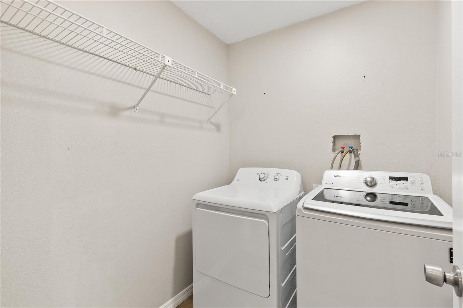 Image 12 of 25 For 1009 Kings Court