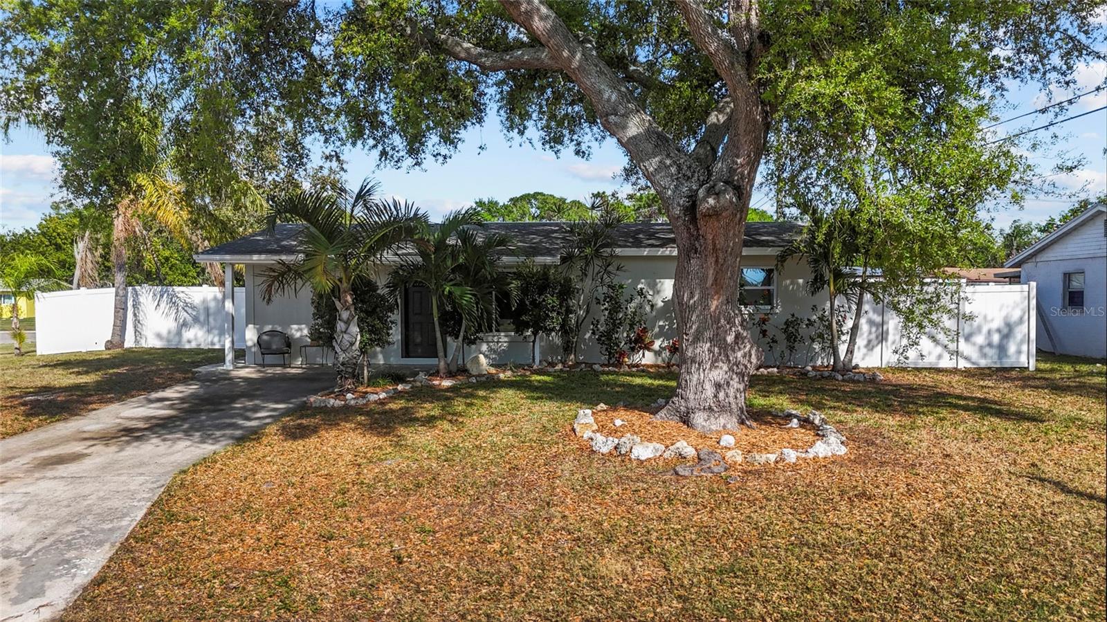 Details for 4003 36th Street W, BRADENTON, FL 34205