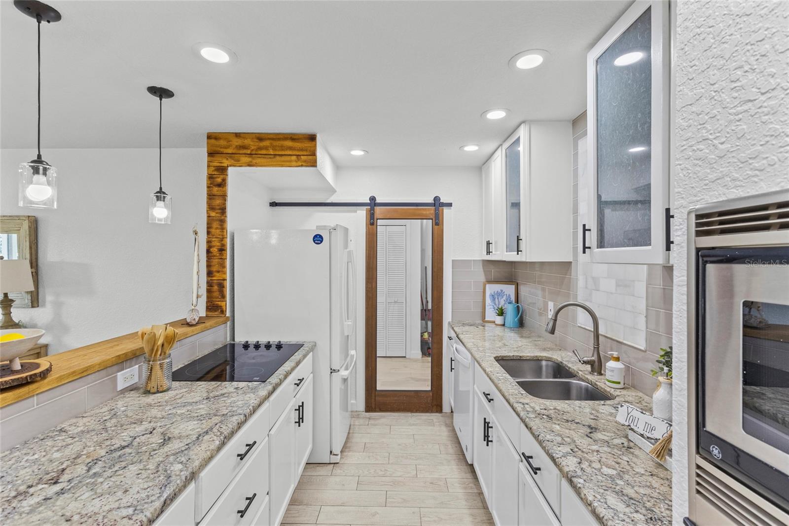 Image 11 of 33 For 4003 36th Street W