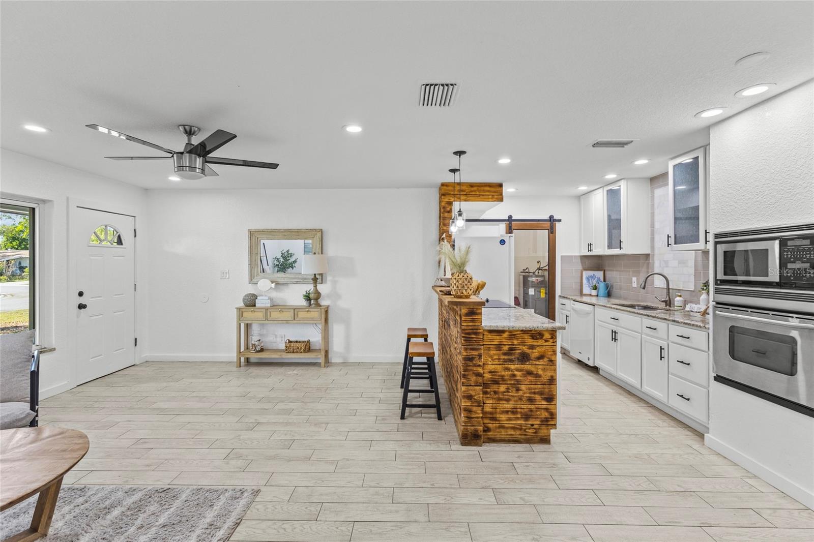 Image 16 of 33 For 4003 36th Street W