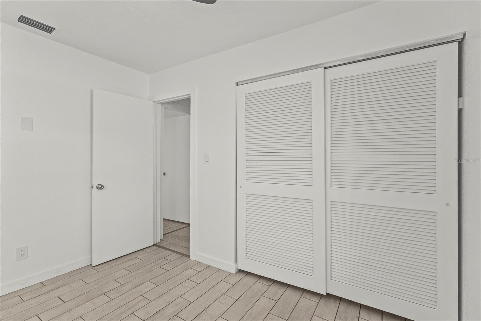 Image 20 of 33 For 4003 36th Street W