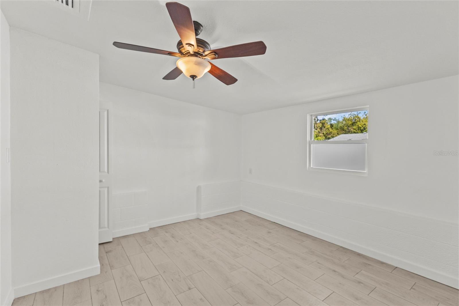 Image 25 of 33 For 4003 36th Street W