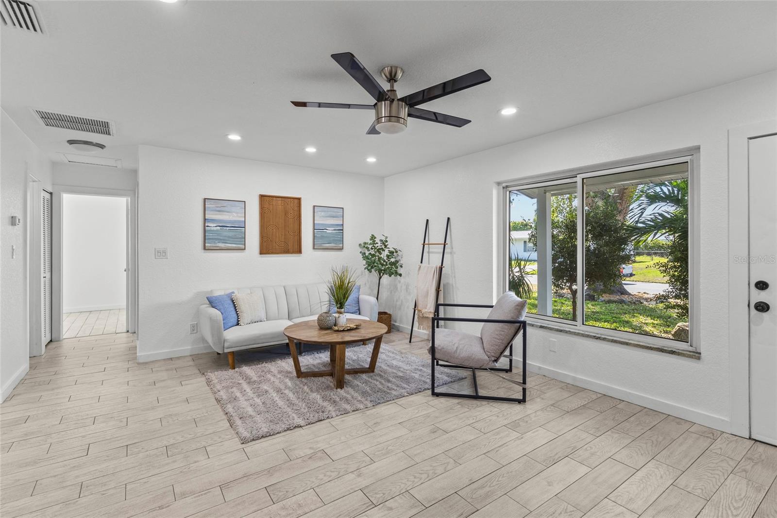 Image 7 of 33 For 4003 36th Street W