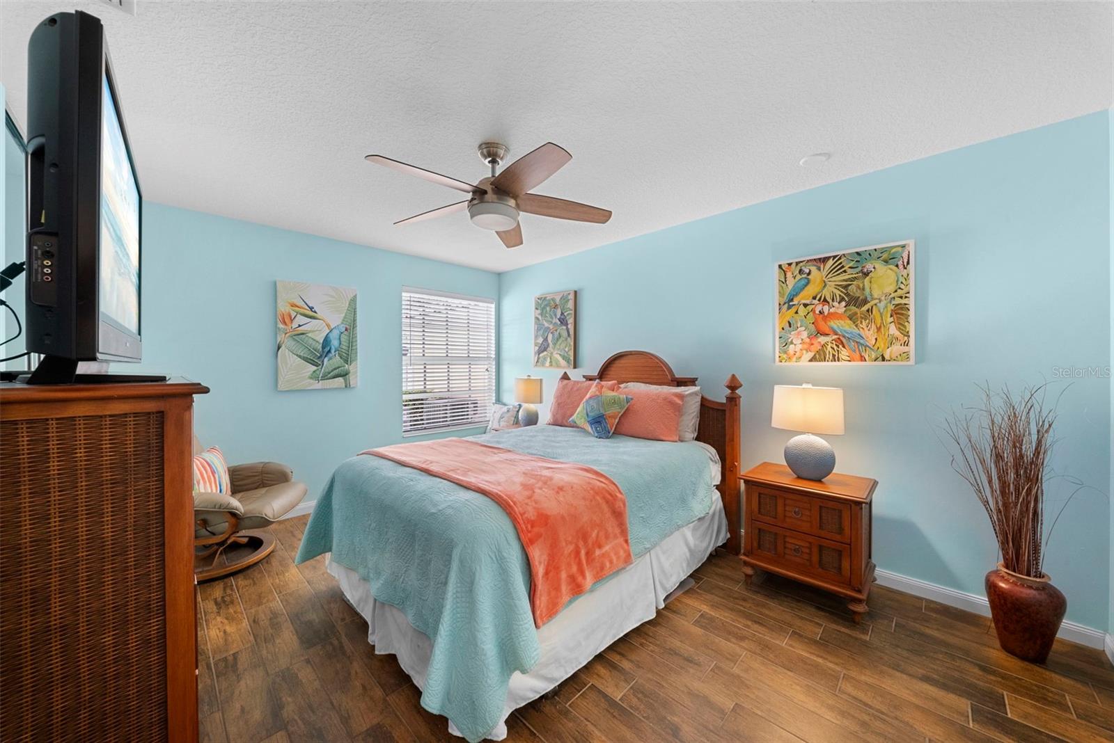 Image 15 of 59 For 5566 Modena Place