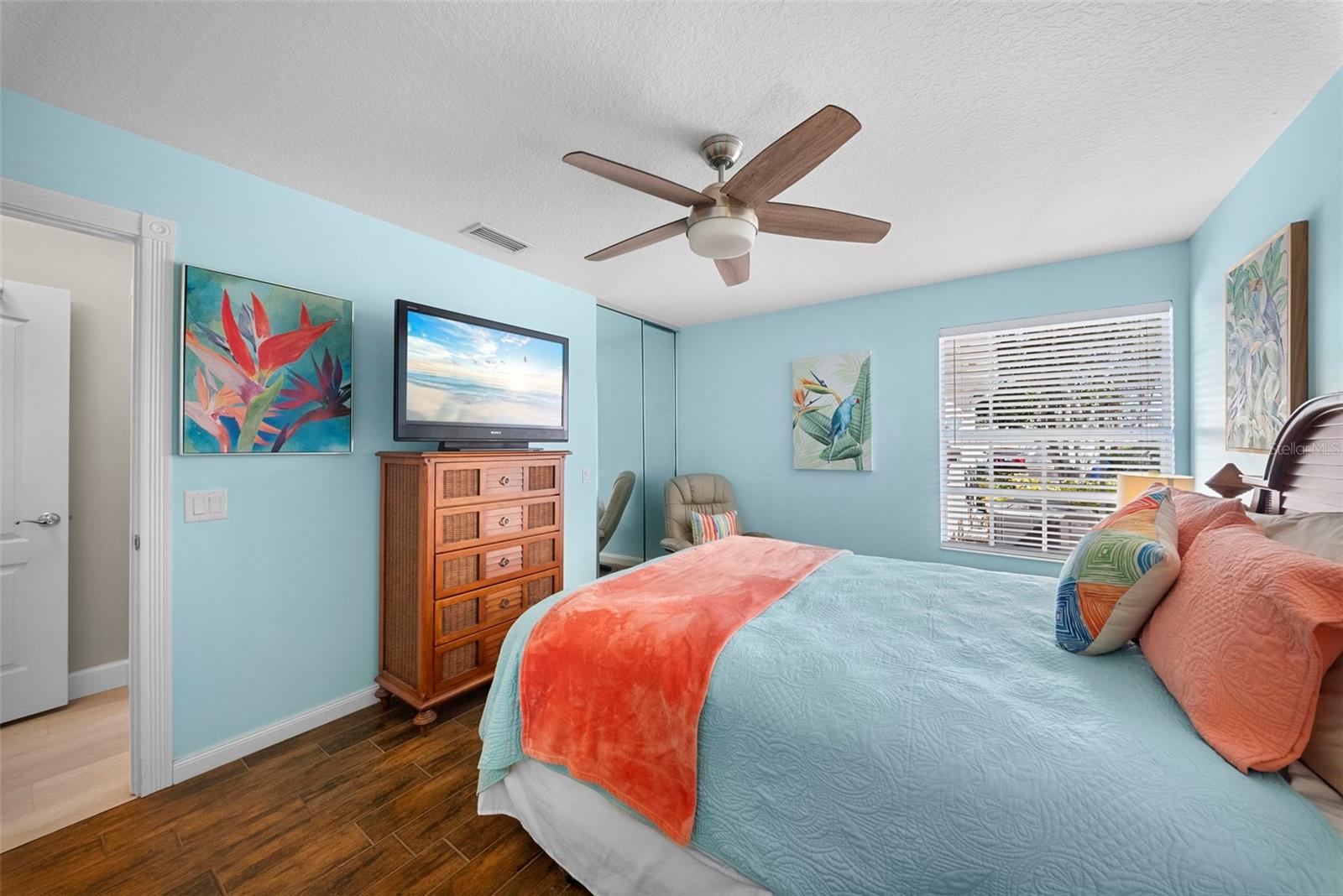 Image 16 of 59 For 5566 Modena Place