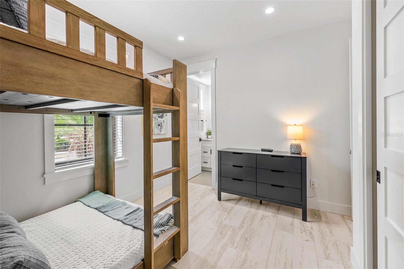 Image 28 of 60 For 128 Fillmore Drive