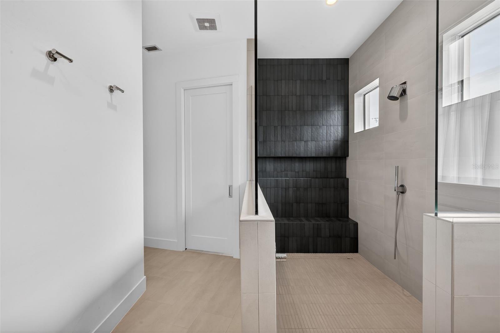 Image 17 of 39 For 3363 Trinidad Court