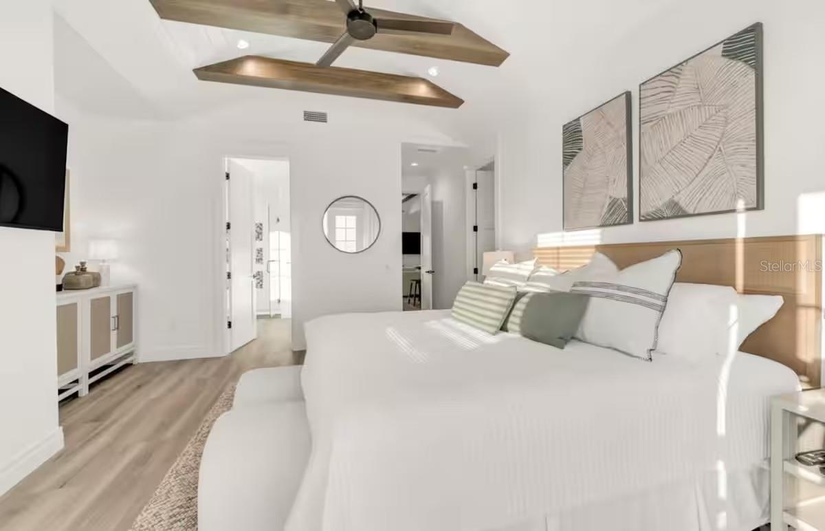 Image 22 of 46 For 85 Avenida Messina