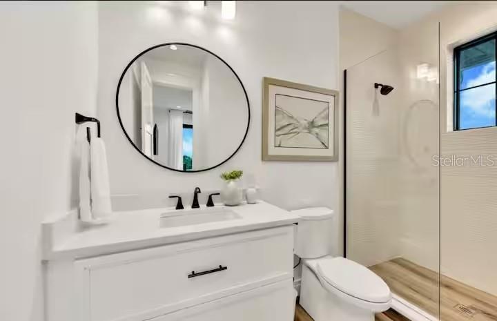 Image 30 of 46 For 85 Avenida Messina