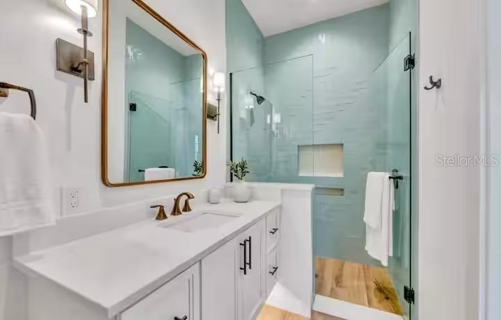 Image 31 of 46 For 85 Avenida Messina