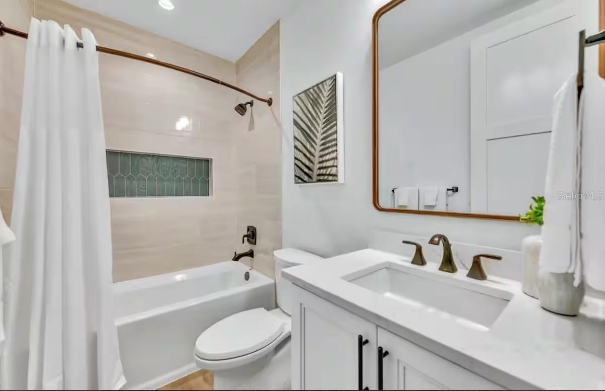 Image 36 of 46 For 85 Avenida Messina