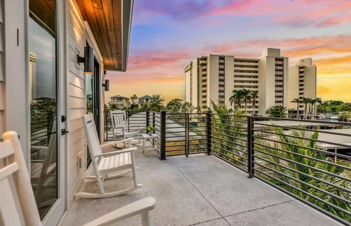 Image 39 of 46 For 85 Avenida Messina