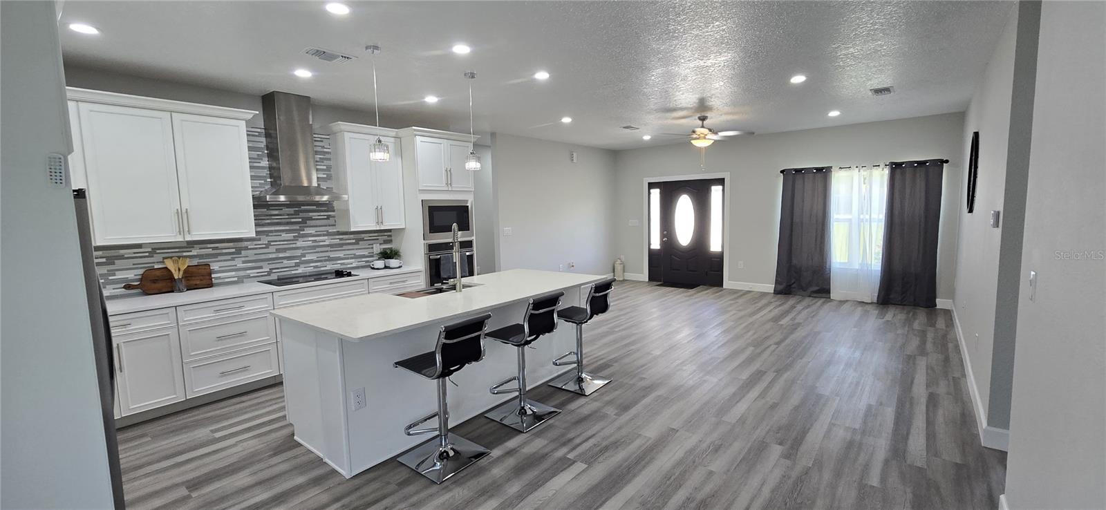 Image 3 of 25 For 32835 Forest Avenue