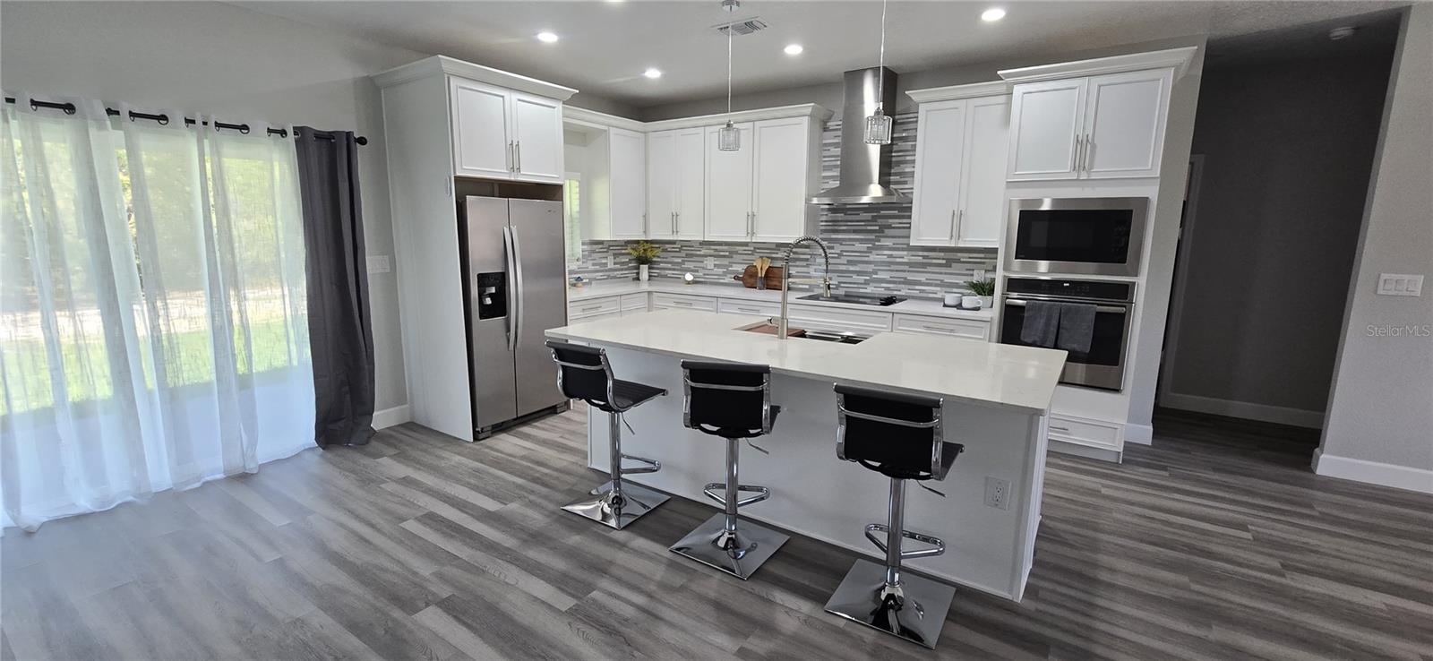 Image 4 of 25 For 32835 Forest Avenue