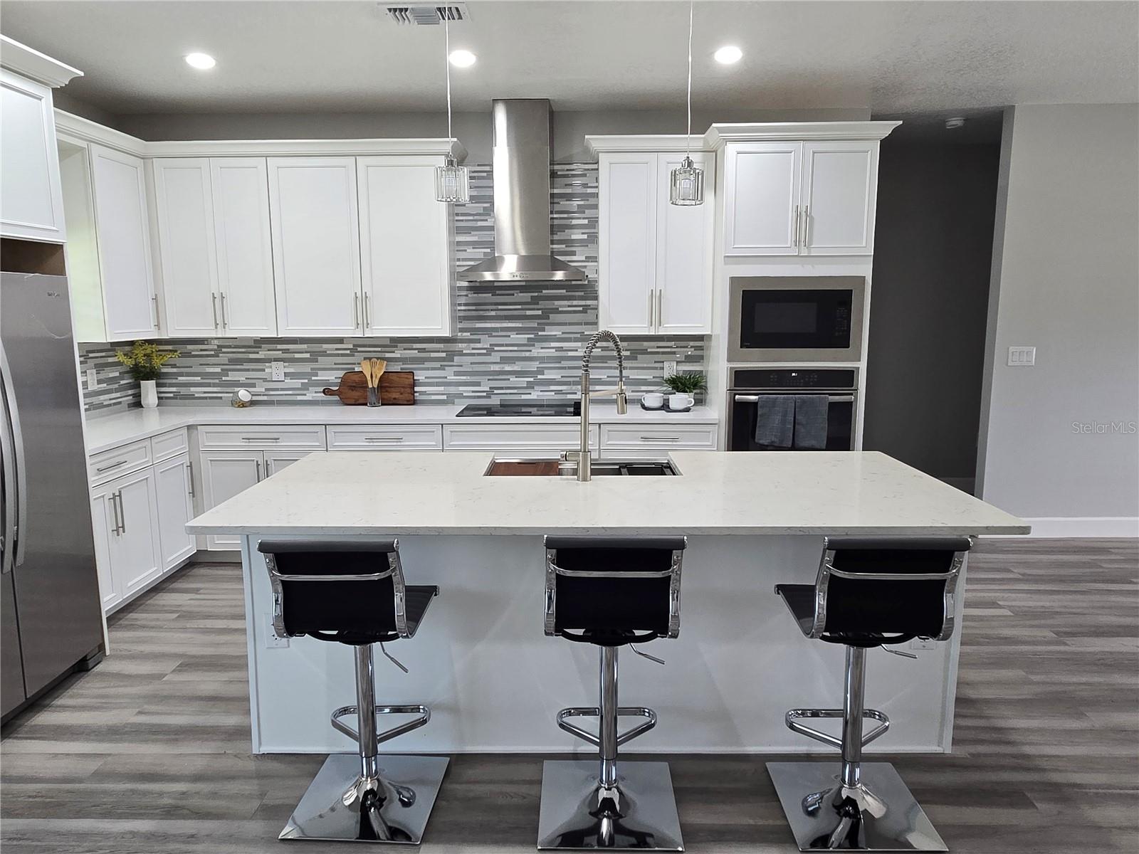 Image 6 of 25 For 32835 Forest Avenue