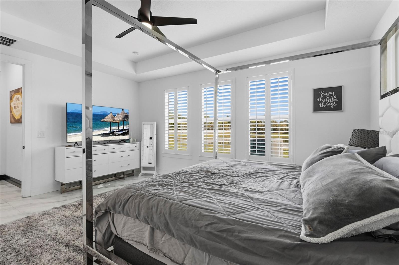 Image 19 of 59 For 7208 Great Egret Boulevard