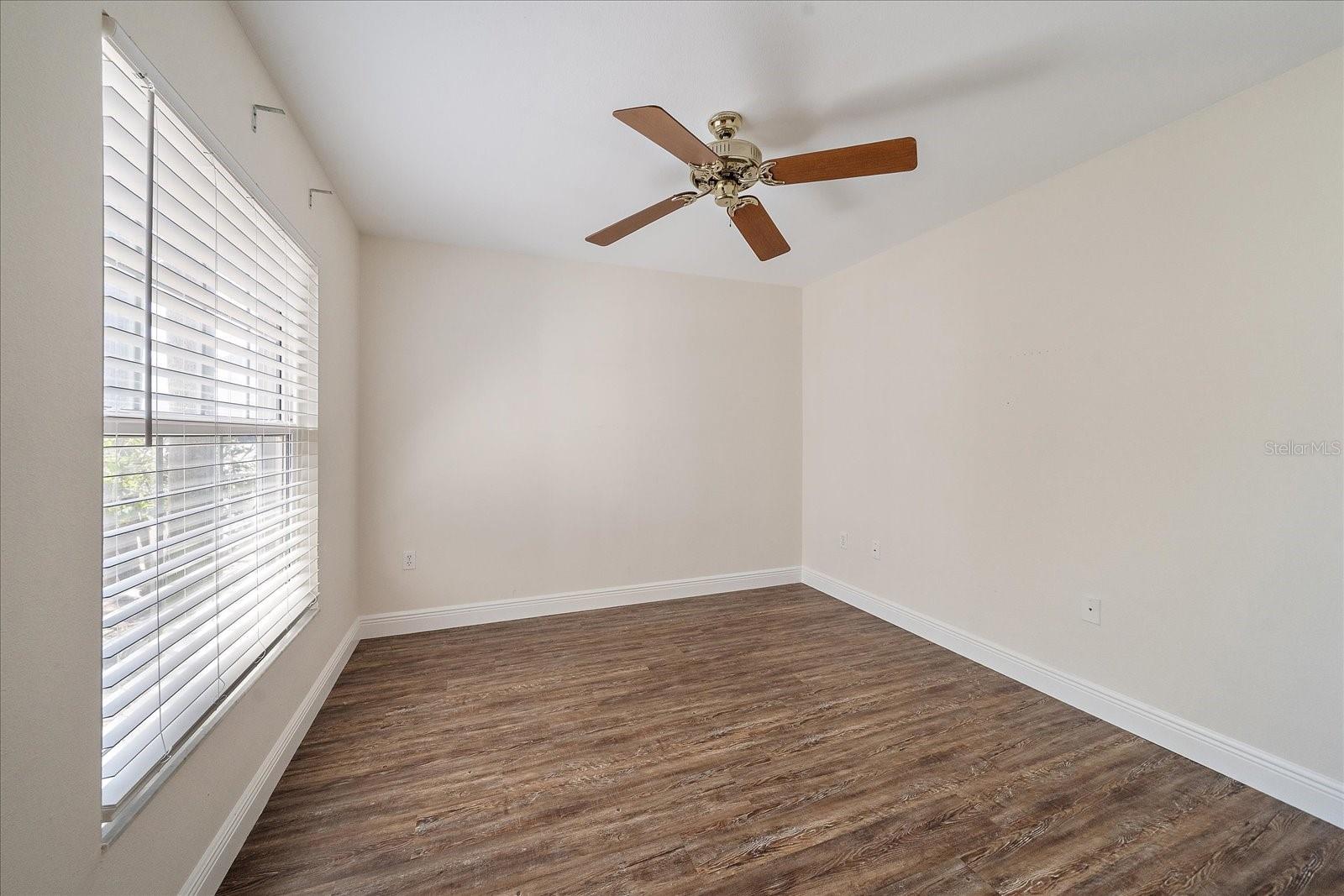 Image 22 of 42 For 3527 52nd Avenue W