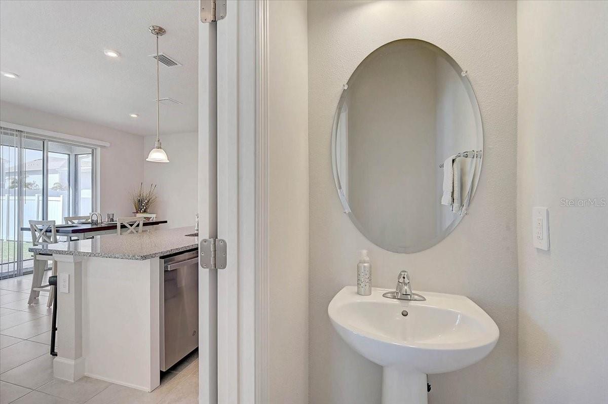 Image 12 of 49 For 14023 Crimson Avenue