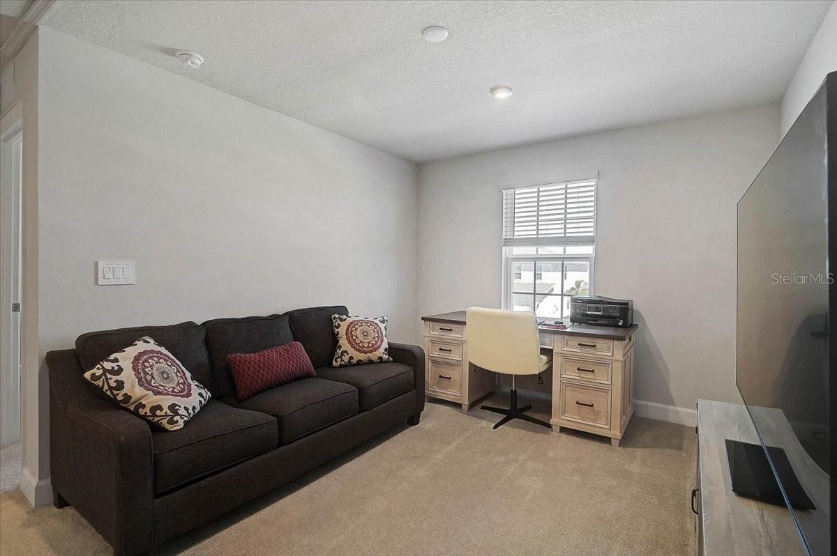 Image 18 of 49 For 14023 Crimson Avenue