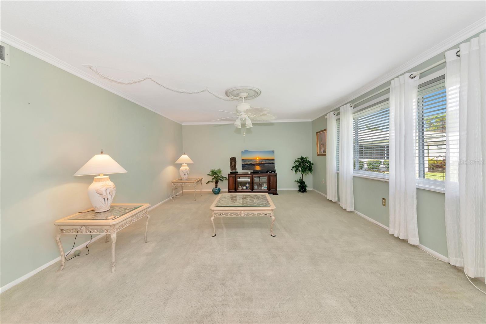 Image 13 of 39 For 1807 University Place 151