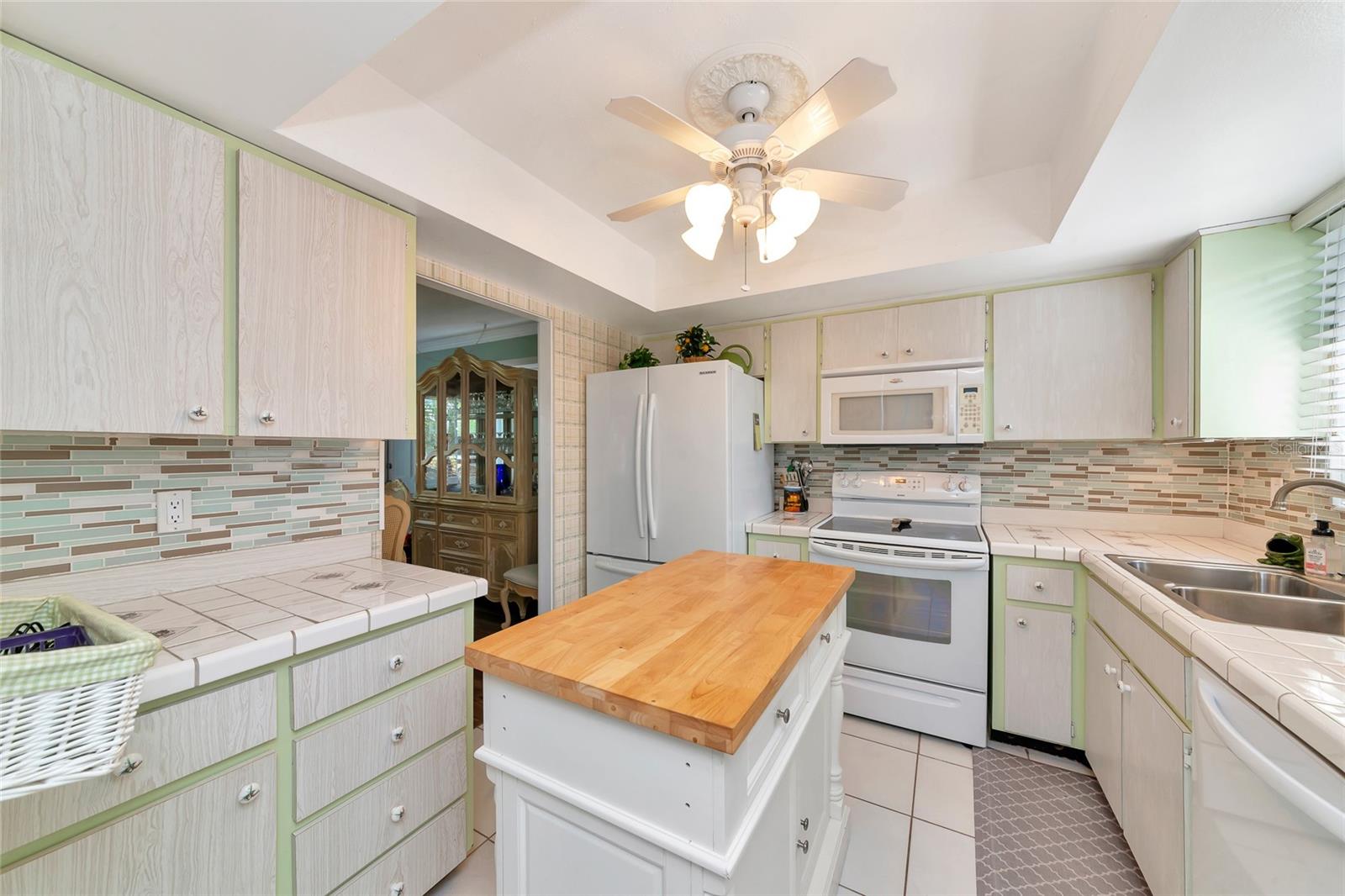 Image 21 of 39 For 1807 University Place 151