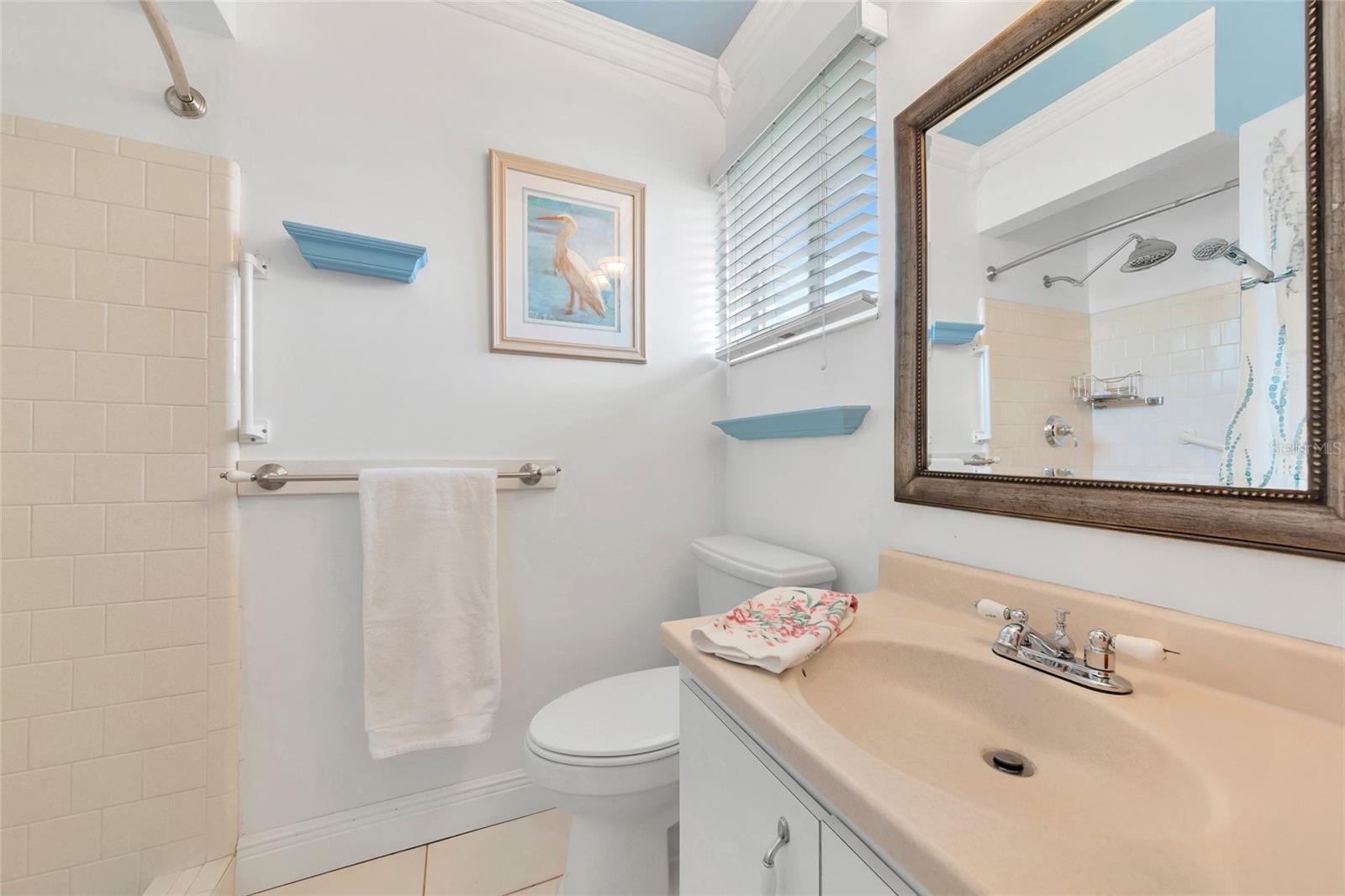 Image 26 of 39 For 1807 University Place 151