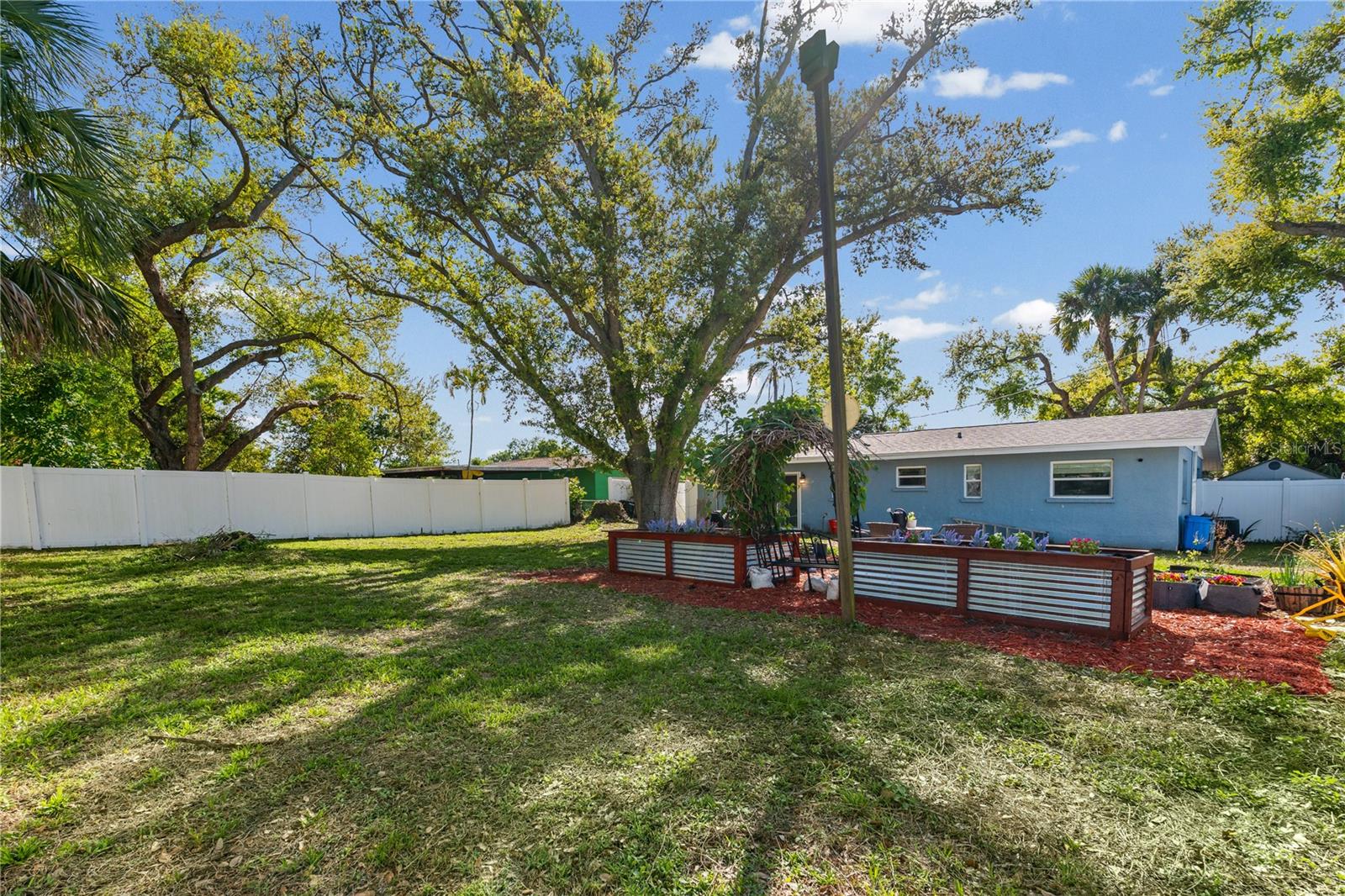 Image 18 of 23 For 3457 Lalani Boulevard