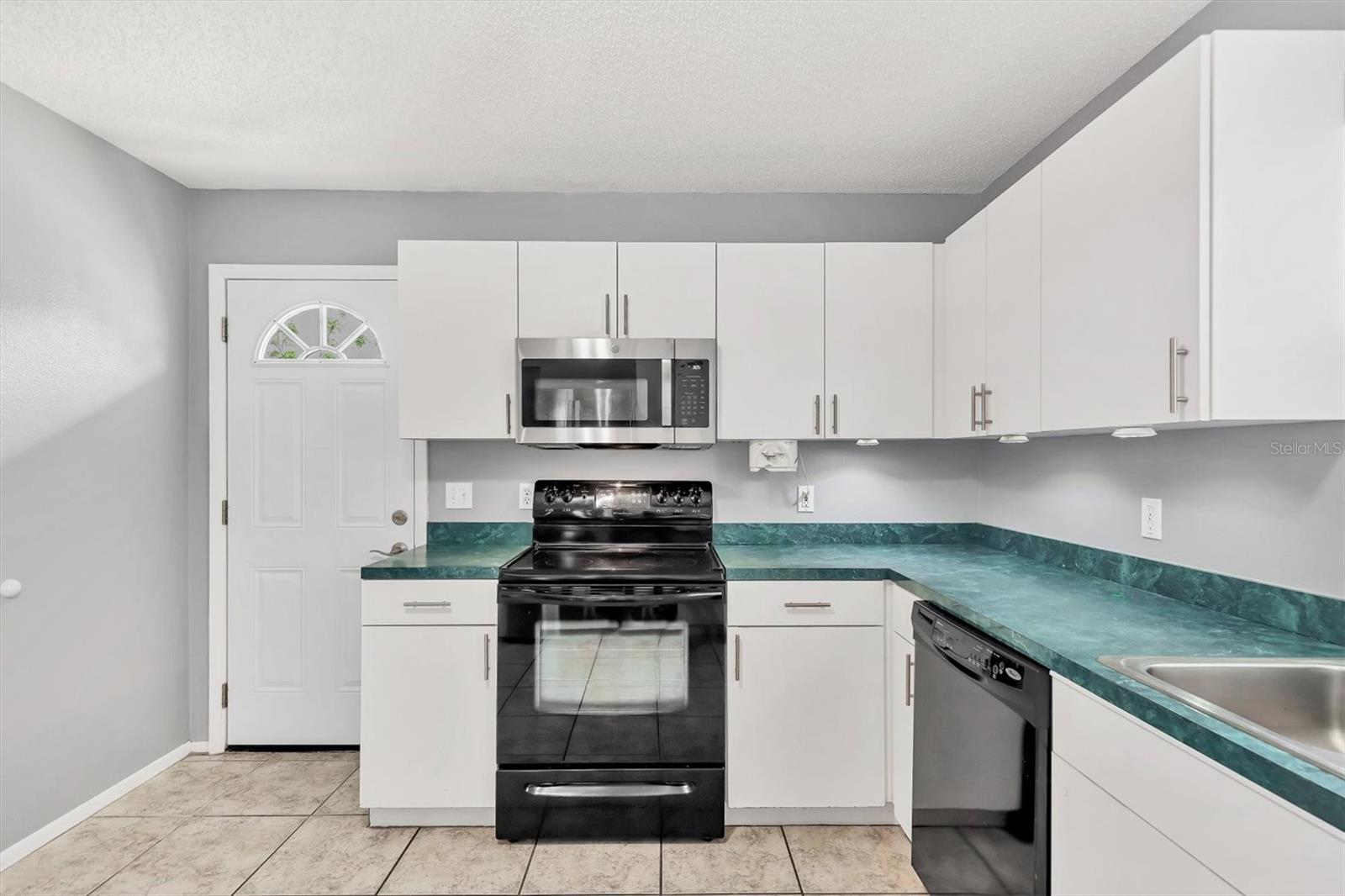 Image 11 of 35 For 2715 52nd Avenue Terrace W