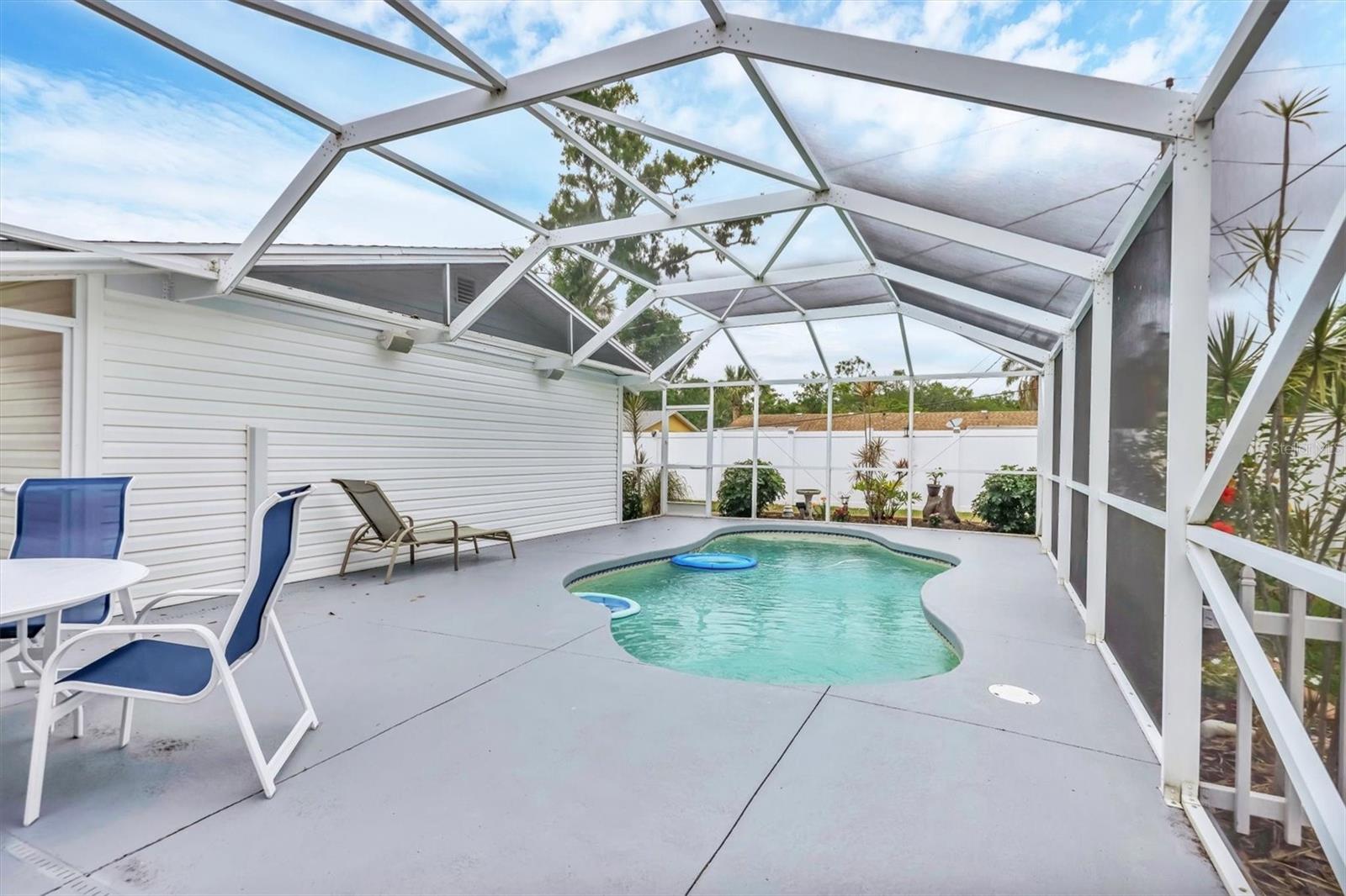 Image 23 of 35 For 2715 52nd Avenue Terrace W