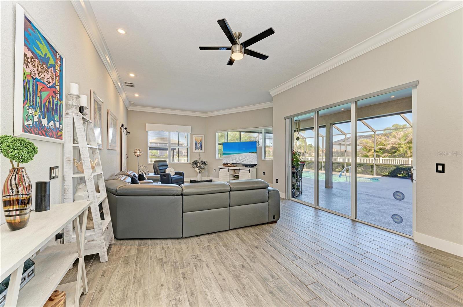 Image 24 of 98 For 270 Petrel Trail