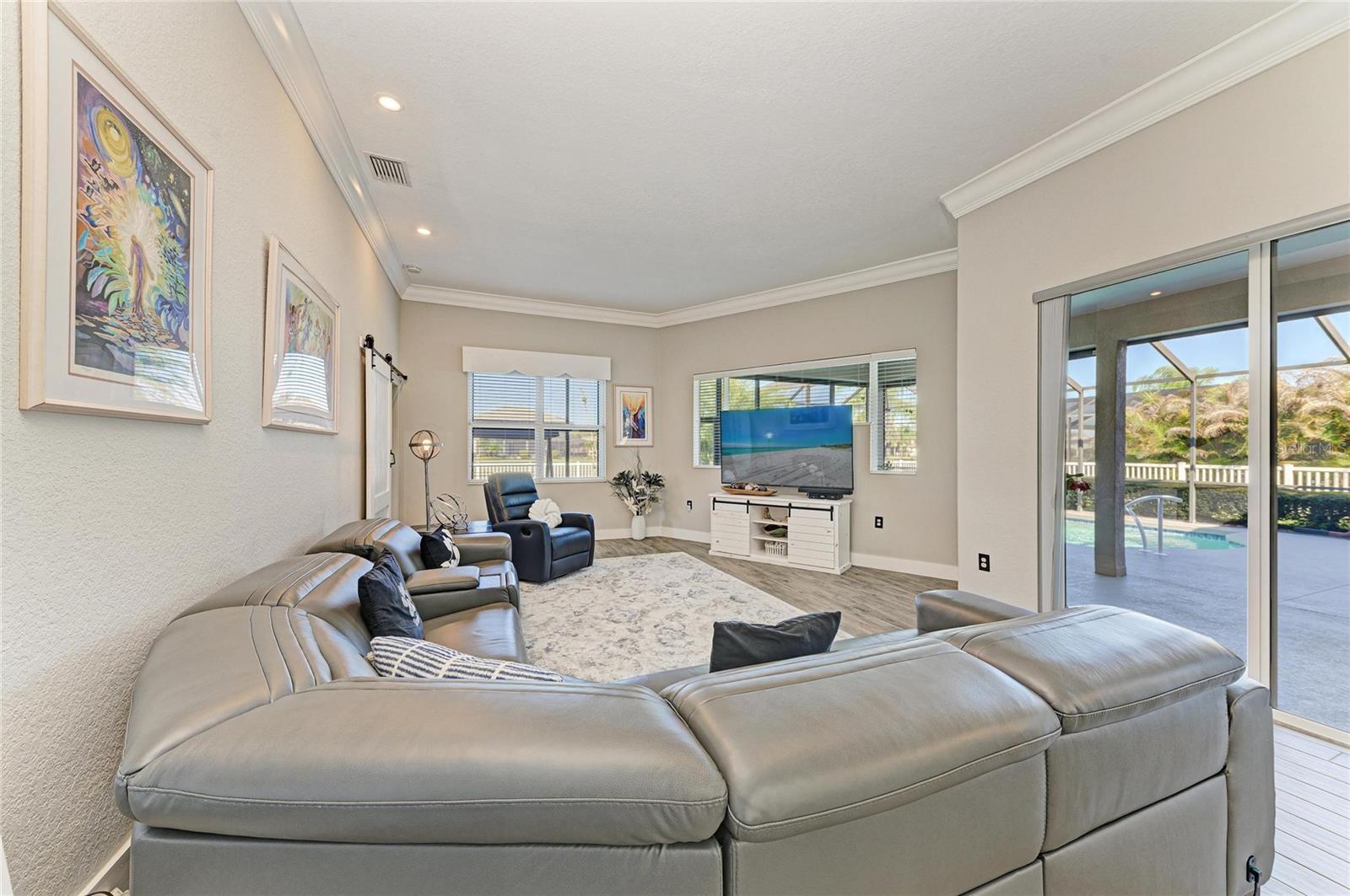 Image 25 of 98 For 270 Petrel Trail