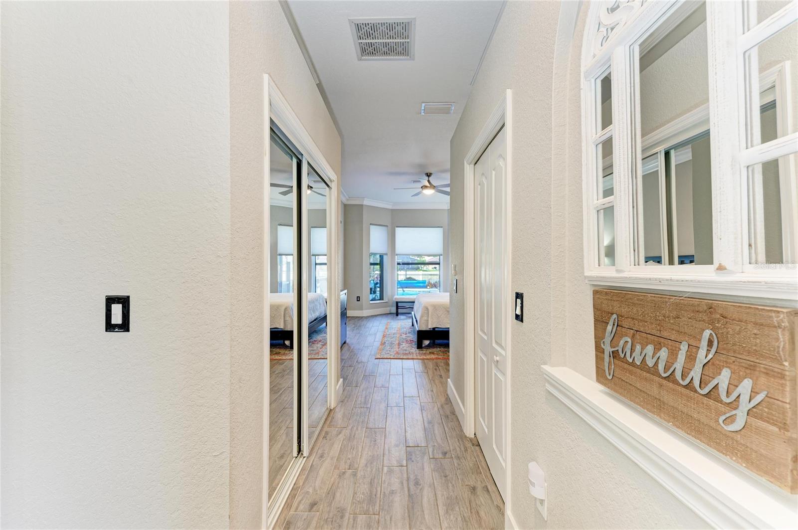 Image 29 of 98 For 270 Petrel Trail