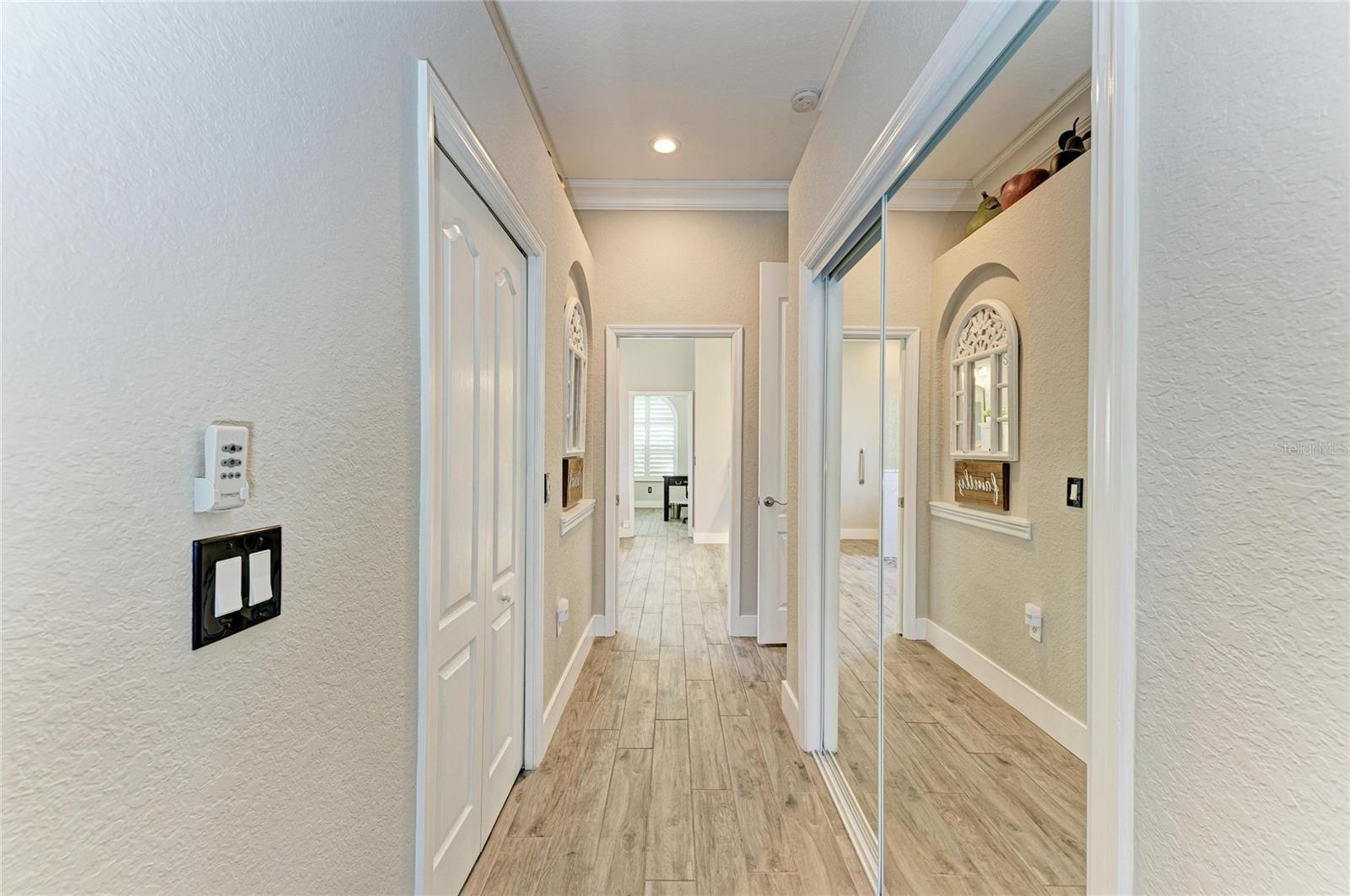 Image 33 of 98 For 270 Petrel Trail