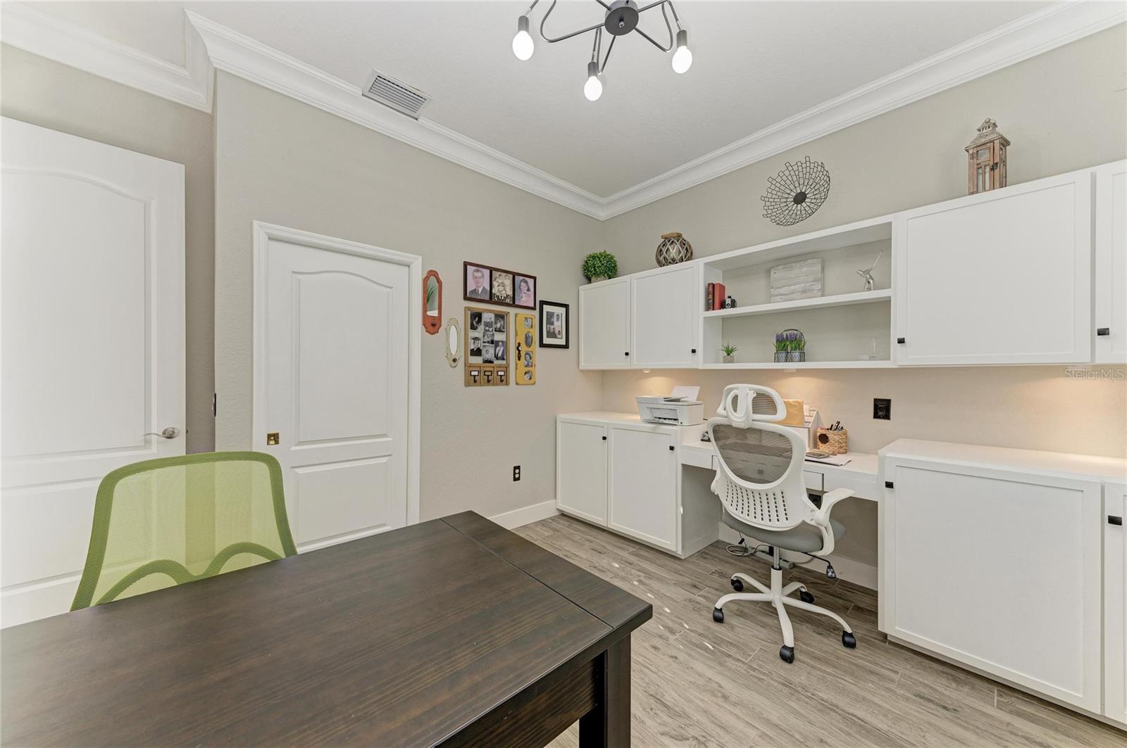 Image 39 of 98 For 270 Petrel Trail