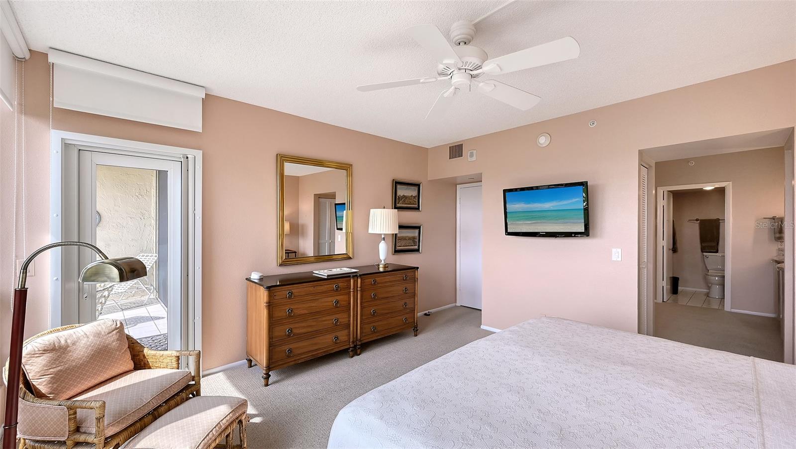 Image 14 of 41 For 1085 Gulf Of Mexico Drive 404