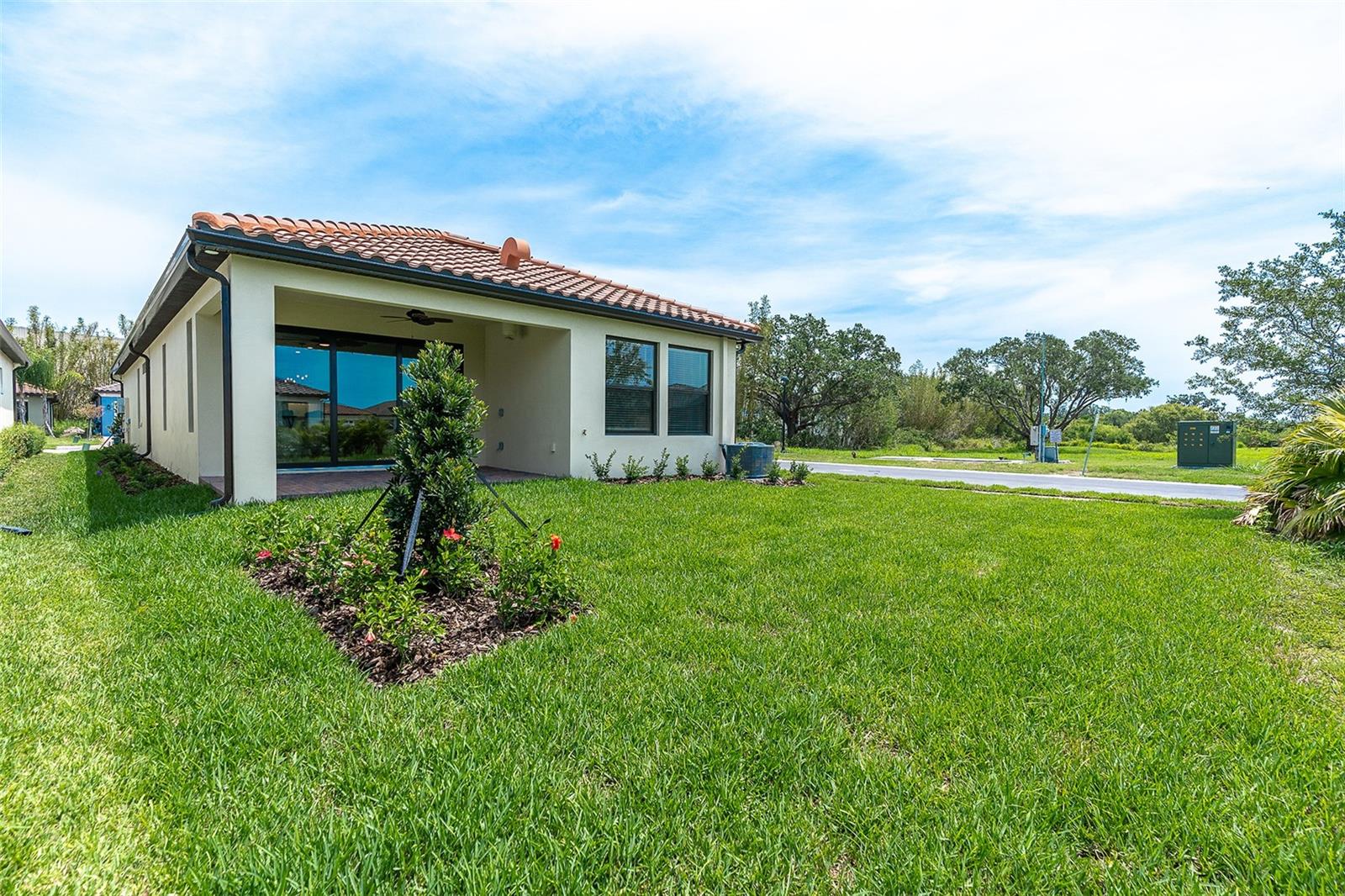 Image 37 of 54 For 2217 6th Street E