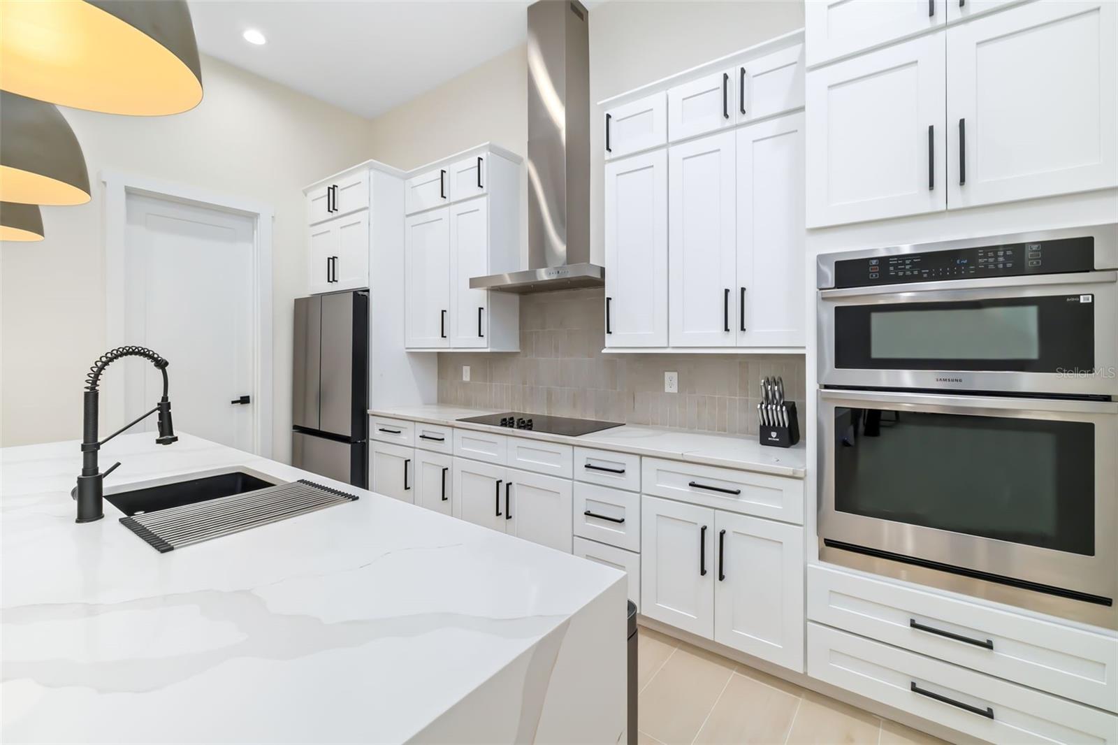 Image 11 of 32 For 4 River Ct  