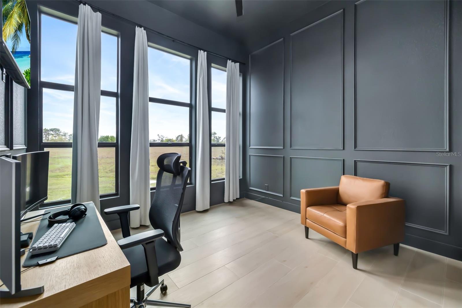 Image 20 of 32 For 4 River Ct  