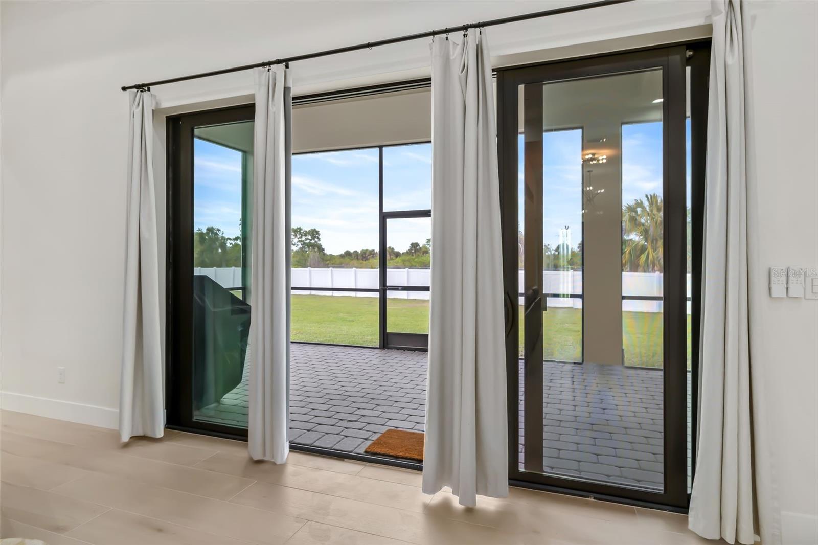 Image 24 of 32 For 4 River Ct  